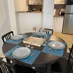 Au Parisien דירה *
