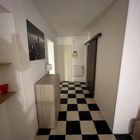 Au Parisien Apartment