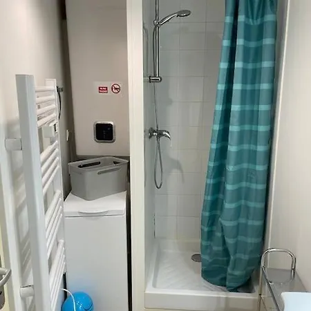 Au Parisien Apartment *